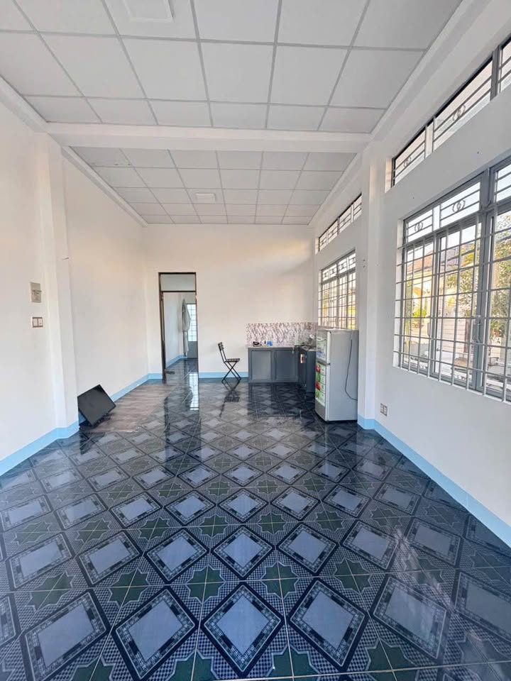 Cho thuê phòng mặt tiền Amakhe, Buôn Ma Thuột - 4.2 triệu/tháng