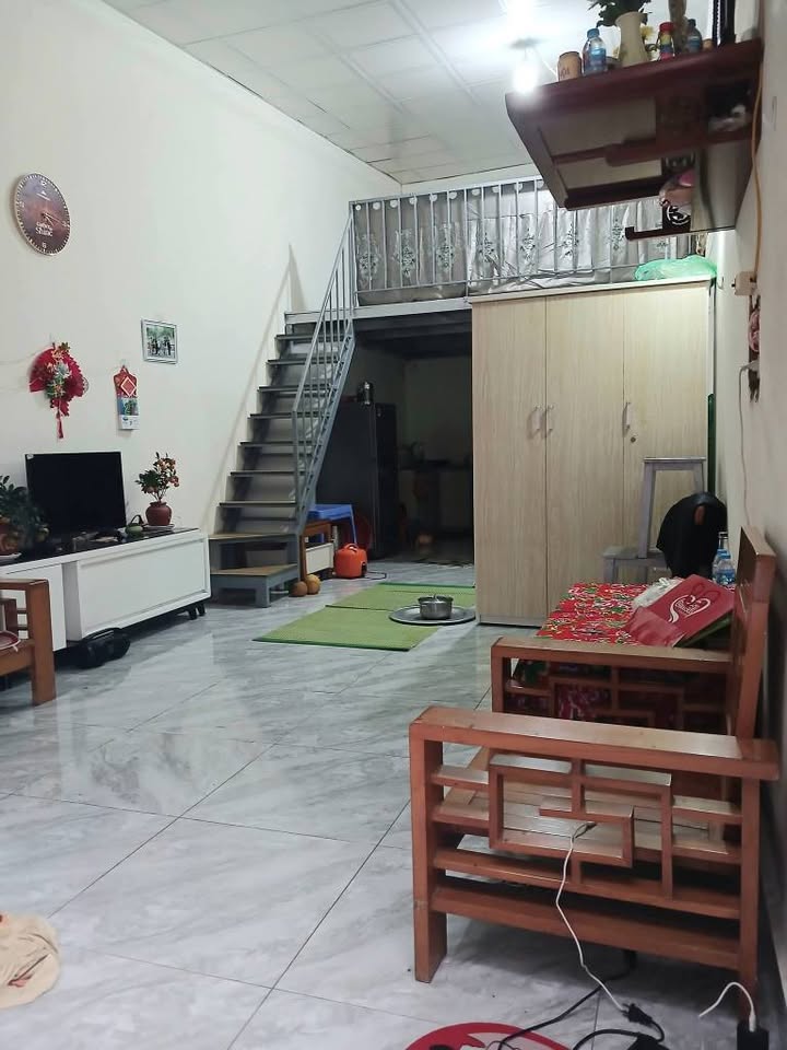 Bán nhà Vĩnh Tuy Hai Bà Trưng 34m² giá 1.7 tỷ - Ô tô đỗ cổng ngay!