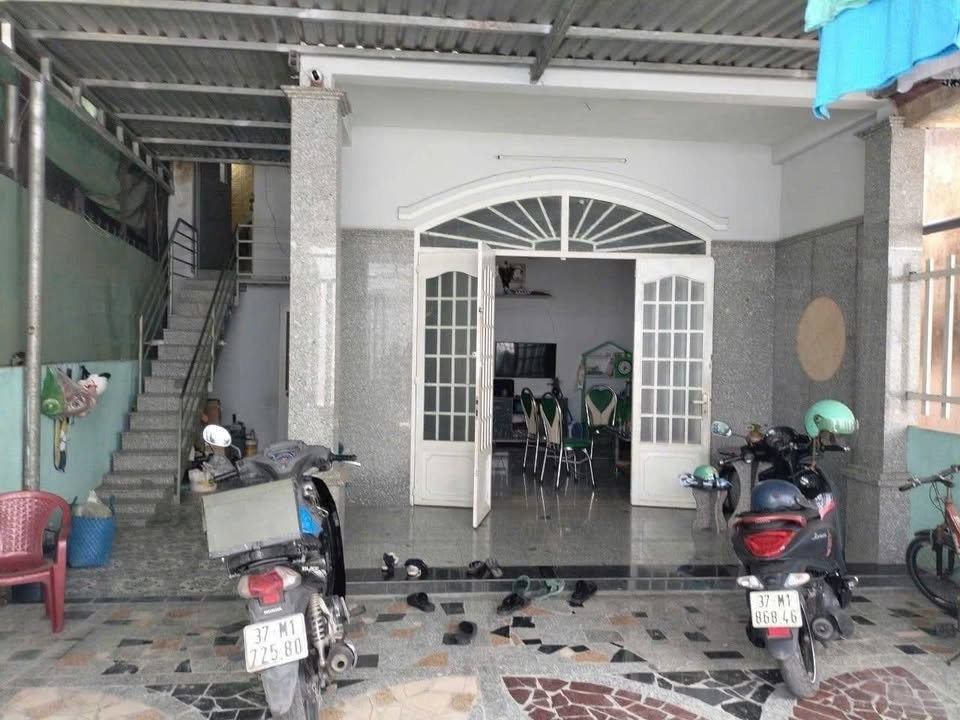 Nhà cấp 4 Tân Thạnh Tây Củ Chi 102m² giá 2 tỷ - Sổ hồng sẵn!