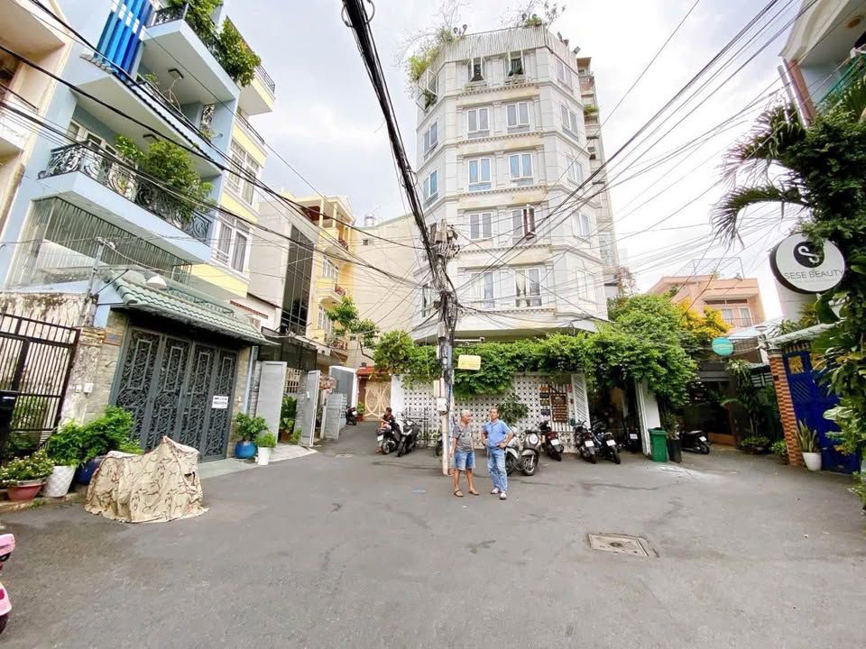 Nhà phố Bến Nghé, Q1 65m² – Vị trí đắc địa, đầu tư sinh lời!