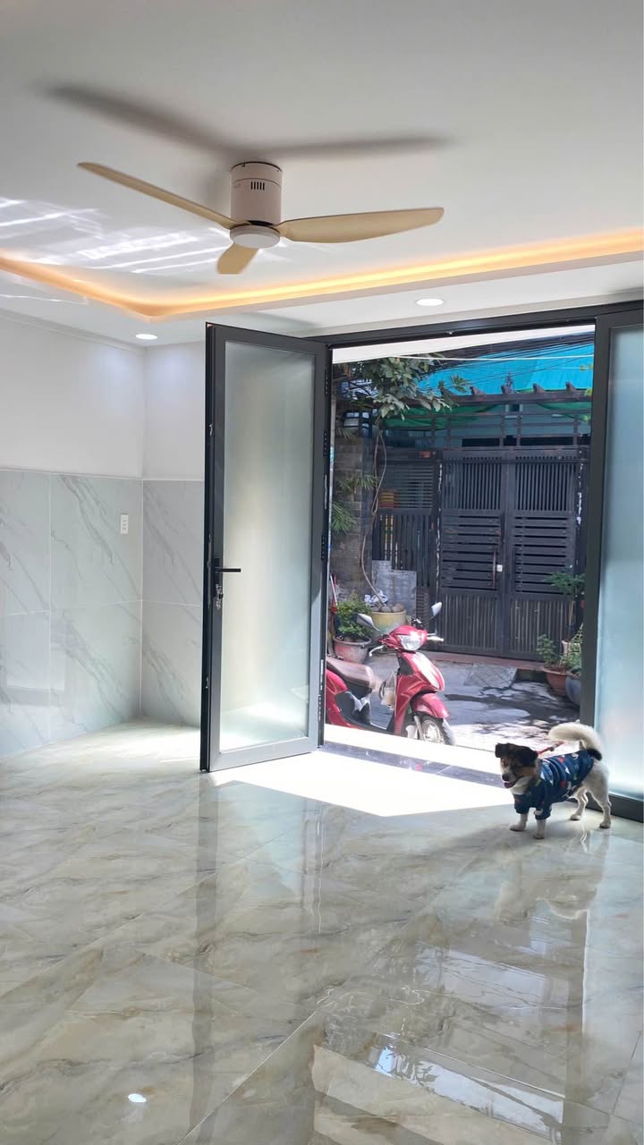 Nhà 41m² Quận 7 - Sổ hồng riêng, 2PN - Giá 5.4 Tỷ