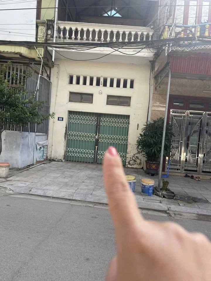 Nhà phố Bích Động 80m² 4 tỷ - Ô tô vào tận sân