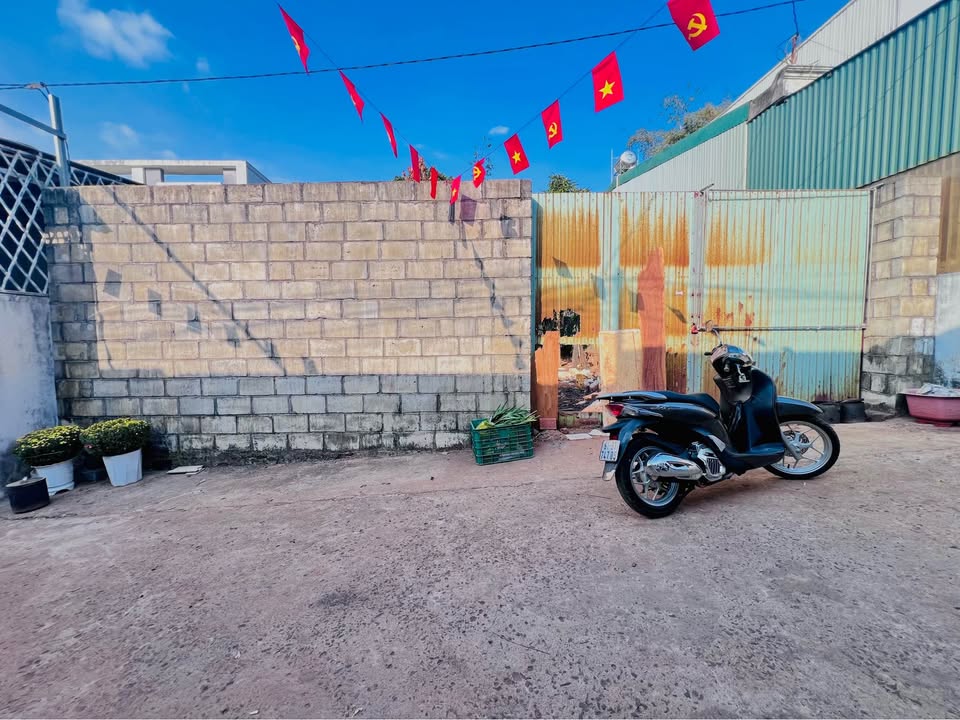 Đất nền Pleiku 235m² - Sổ đỏ chính chủ, ô tô vào tận nơi!