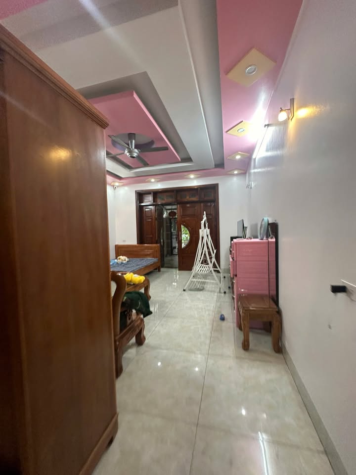 Nhà 3 Tầng KDC Tỉnh Uỷ Vĩnh Yên 100m² - Sẵn sàng ở ngay!