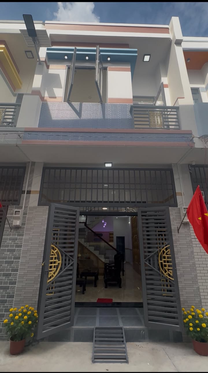 Nhà Riêng Tân Uyên 40m² 1.25 Tỷ - Sẵn Sàng Ở Ngay!