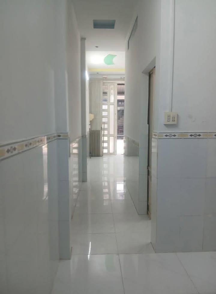 Nhà Mặt Tiền Đường Trần Minh Sơn Cần Thơ 7 Triệu - Mặt Tiền Kinh Doanh!