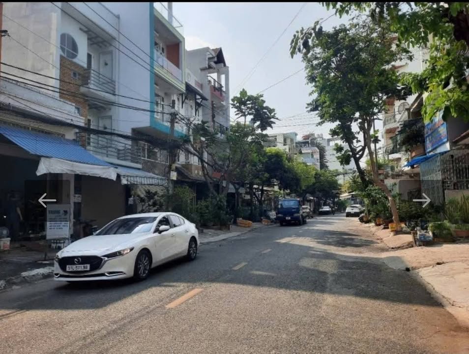 Nhà riêng Lê Đình Thám 49m² giá 6.45 tỷ - Hẻm ô tô vào tận nhà!