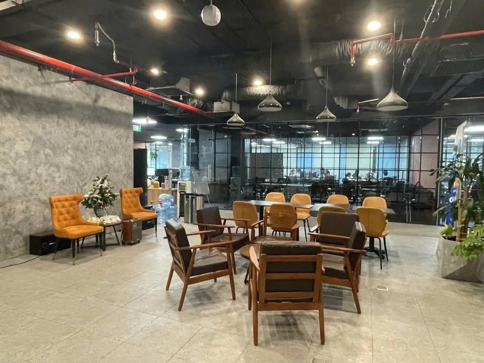 Văn Phòng Hạng B+ Nguyễn Hoàng, Nam Từ Liêm - 325m² View Đẹp, Giá 13$/m²