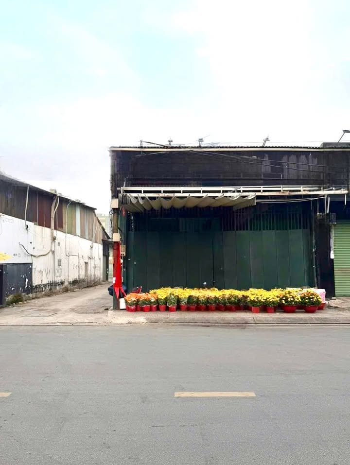 Mặt Bằng Kinh Doanh 200m² Đối Diện Aeon Tân Phú - Vị trí đắc địa!