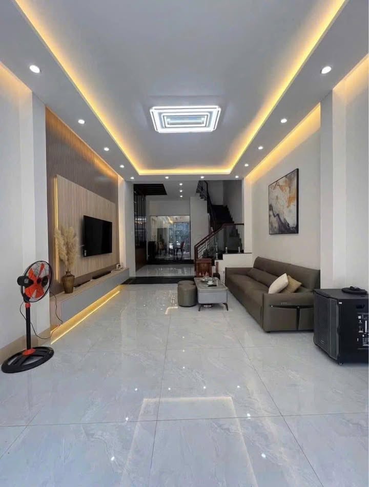 Nhà Mặt Tiền Phường Thị Nại, Quy Nhơn - 84m², 3 Tầng, Kinh Doanh Đỉnh Cao