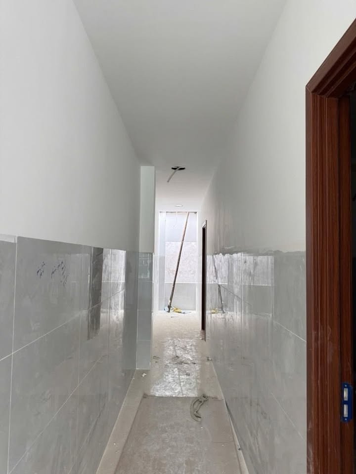 Nhà phố Chiến Lược Bình Tân 80m² - Ô tô vào tận nhà, sổ hồng sẵn!