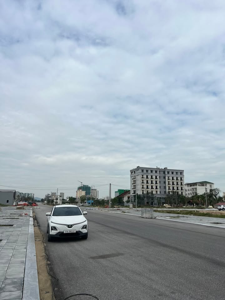 Bán đất đường Mai Thúc Loan Cửa Lò 260m² - Vị trí đắc địa gần biển!