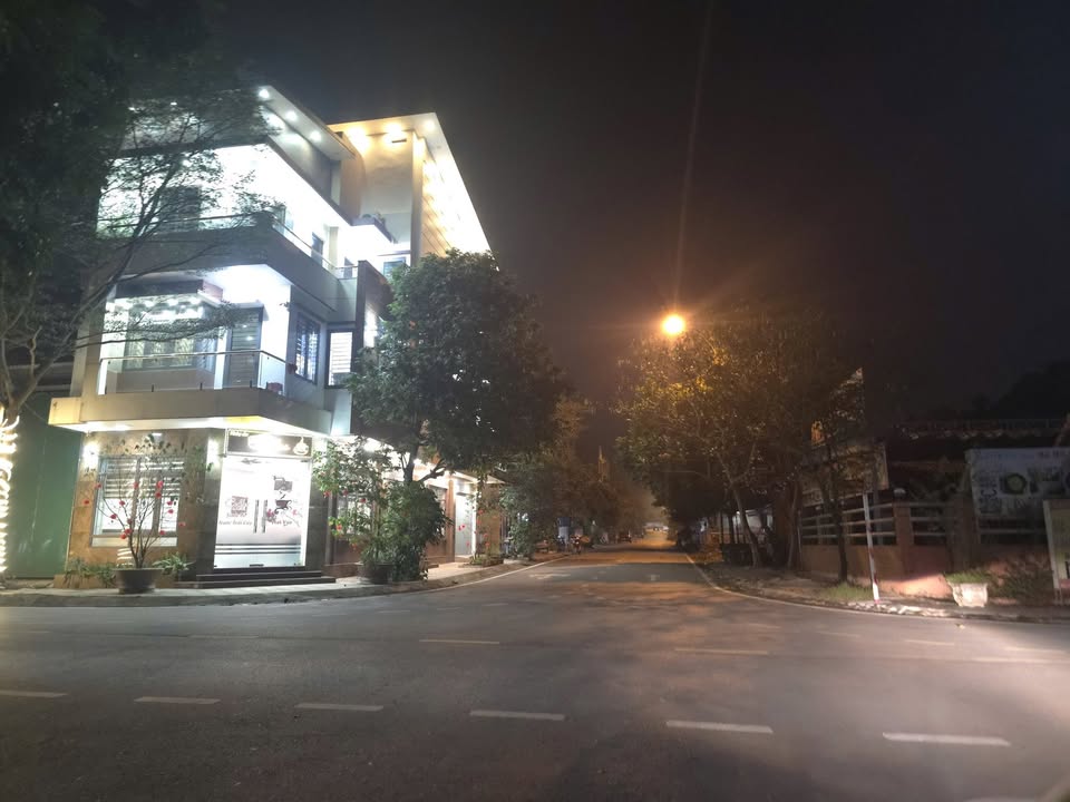 Đất nền Việt Trì 90m² - Sổ đỏ chính chủ, đường rộng 13.5m!