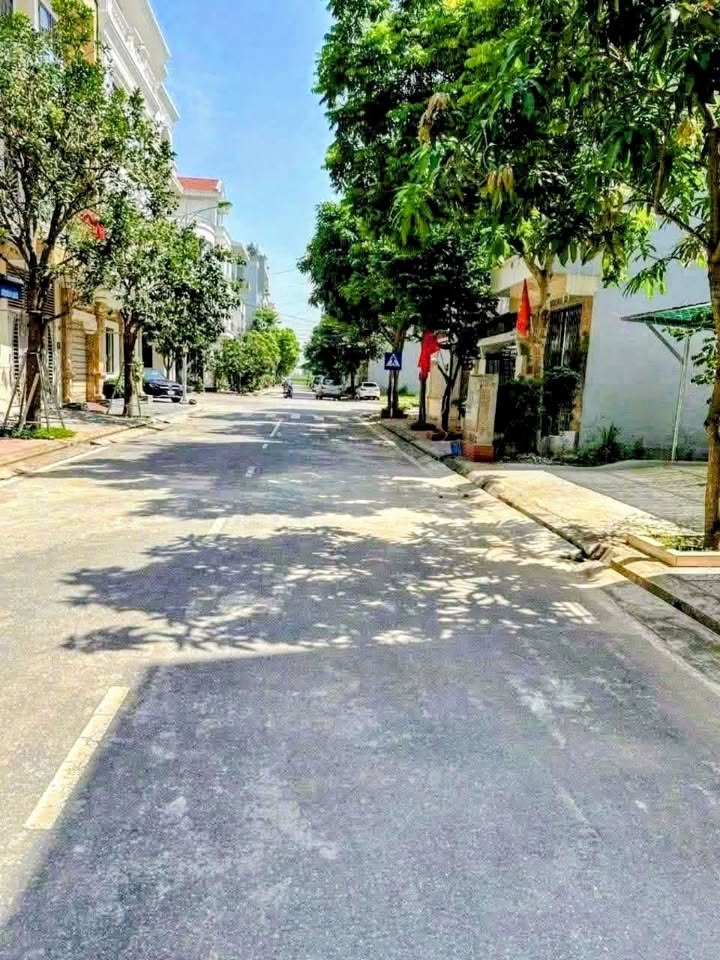 Đất Mặt Tiền Lưu Chí Hiếu Nam Định - 72m² Hướng Tây - Giá Tốt