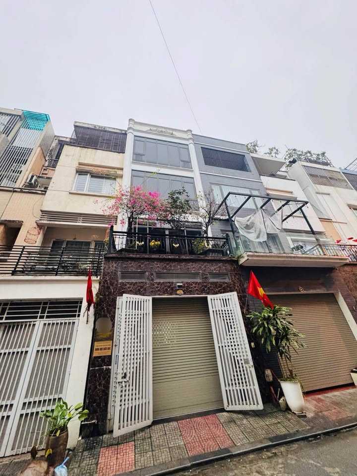 Bán nhà phố KĐT Văn Phú 80m² giá 20 tỷ - Vị trí đắc địa sầm uất