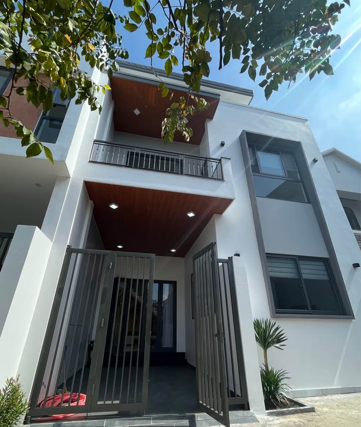 Nhà 2 Tầng Xóm 5 Lại Thế 70m² - Sổ Hồng Hoàn Công, Ô Tô Tận Nhà