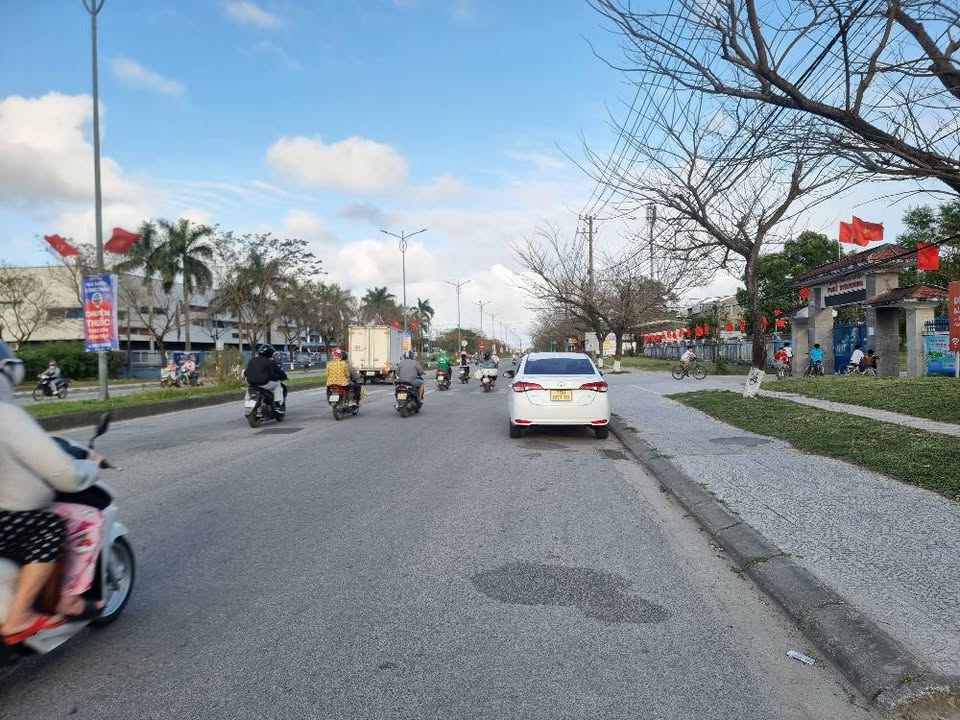 Bán Đất 82m² Phường Phú Thượng, Huế - Gần Trung Tâm, Dân Trí Cao