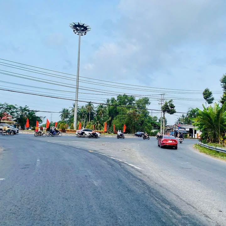 Nhà Riêng Xã Hữu Định Bến Tre 212m² - Giá Tốt Hiếm Có!