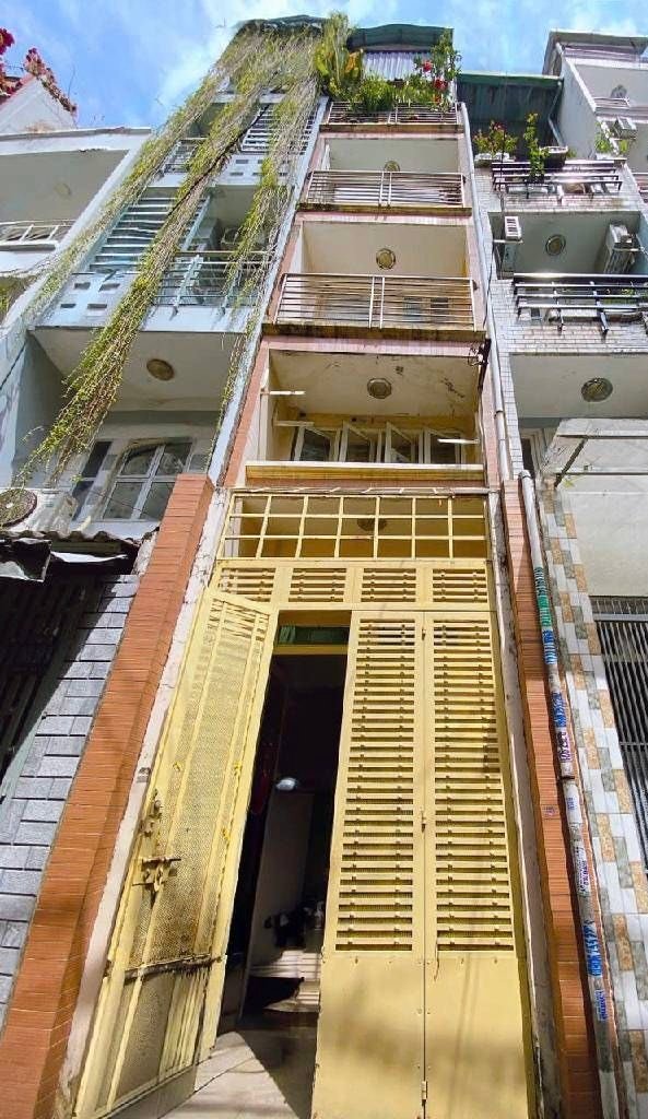 Nhà riêng Đường 3/2 Quận 10 30m² 6.2 tỷ - Ô tô vào tận nhà!