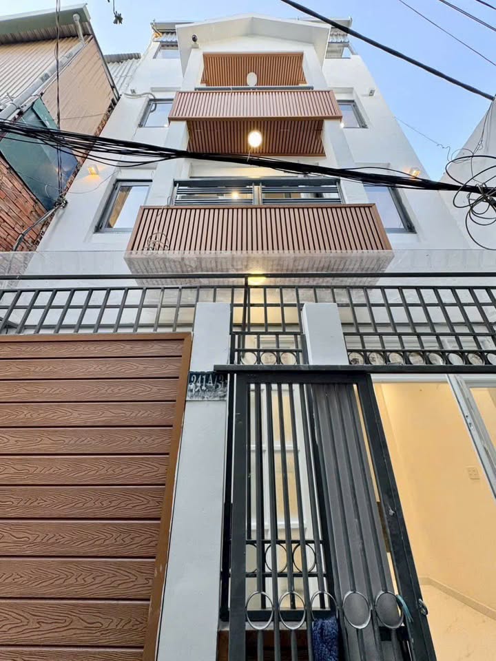 Bán nhà Huỳnh Văn Bánh Phú Nhuận 33m² 7.15 tỷ - Vị trí đẹp ở ngay!