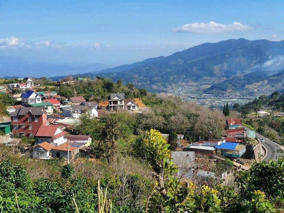 Đất nền Trạm Hành Đà Lạt 1200m² - Sổ đỏ chính chủ, view đẹp!