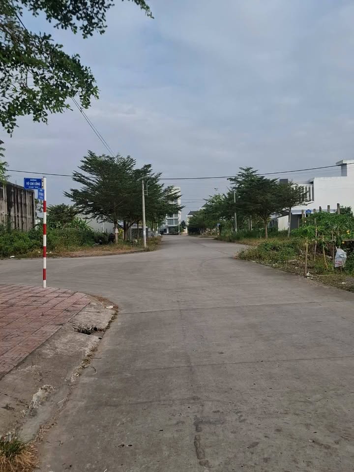 Bán Đất Nền 100m² Mặt Tiền Đường 19/5, P1, TP Bạc Liêu - Sổ Đỏ Hướng Đông Bắc