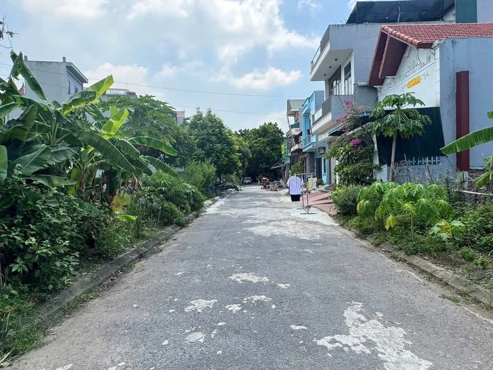 Đất nền Ninh Sơn 127m² giá 6 tỷ - Sổ đỏ chính chủ