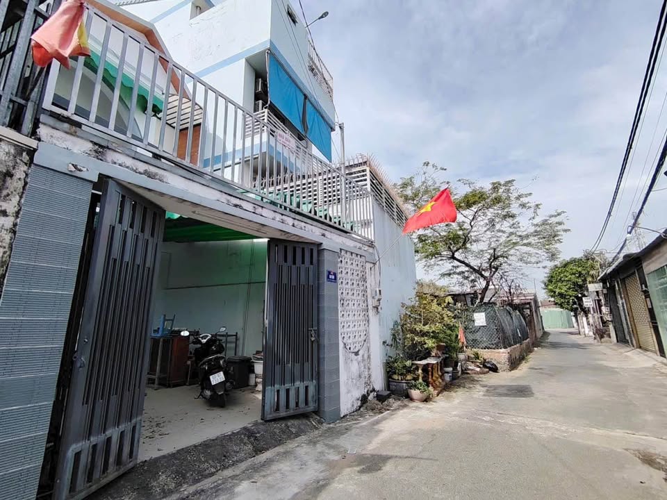 Nhà nguyên căn Tam Hiệp 3PN giá 8 triệu - Đường ô tô thông thoáng!