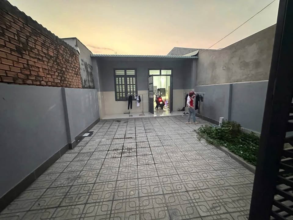 Thuê Nhà Nguyên Căn Tân Hiệp 130m² - 5.5 Triệu - Sẵn Sàng Ở Ngay!