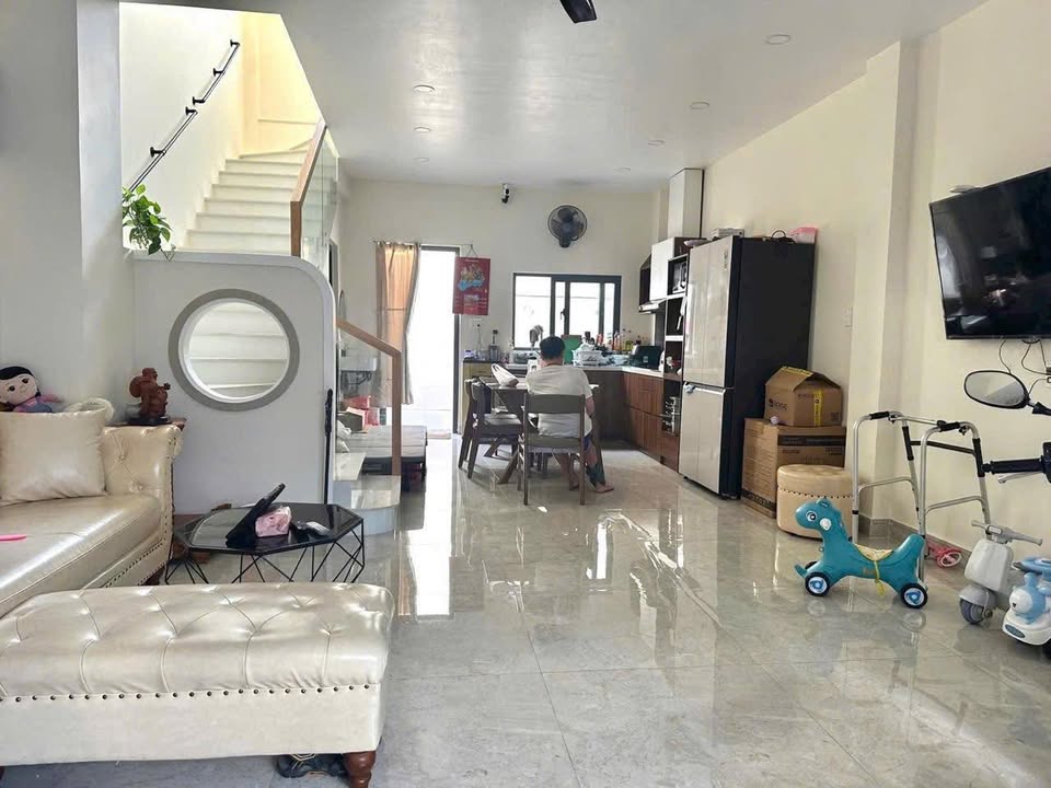 Nhà Riêng 52m² Tam Bình Thủ Đức - Thiết Kế Hiện Đại, Sẵn Sàng Ở Ngay!