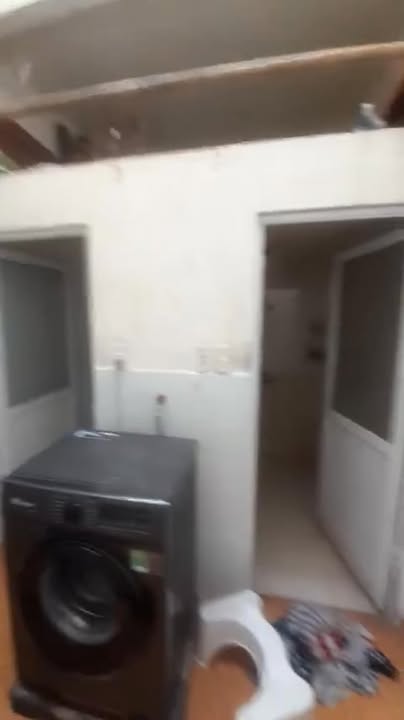 Nhà nguyên căn Phố Kẻ Tạnh Giang Biên 5 triệu - Full nội thất, ô tô tránh!