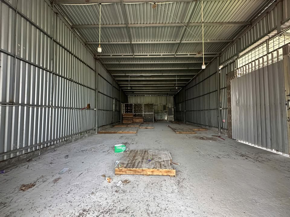 Kho cho thuê Nguyễn Tất Thành Nối Dài 190m² - Hoạt động ngay!