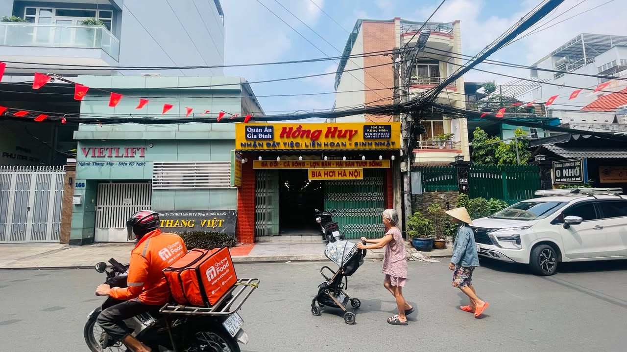 Nhà phố Đường A4, Tân Bình 200m² - Mặt tiền kinh doanh đắc địa!