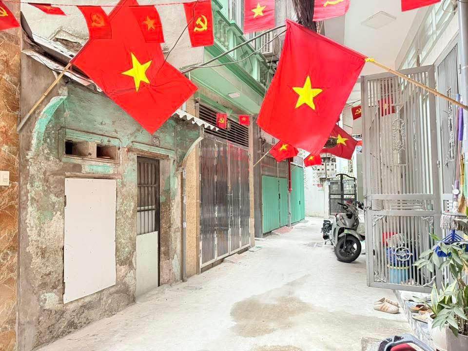 Bán Đất 55m² Bạch Mai, Hai Bà Trưng - 7.5 Tỷ, Sẵn Sàng Xây Căn Hộ Dịch Vụ