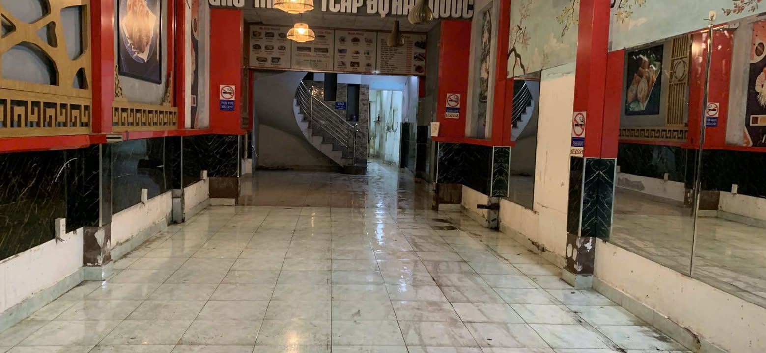 Nhà mặt tiền Lũy Bán Bích, Tân Phú 100m² - Mặt tiền kinh doanh sầm uất!