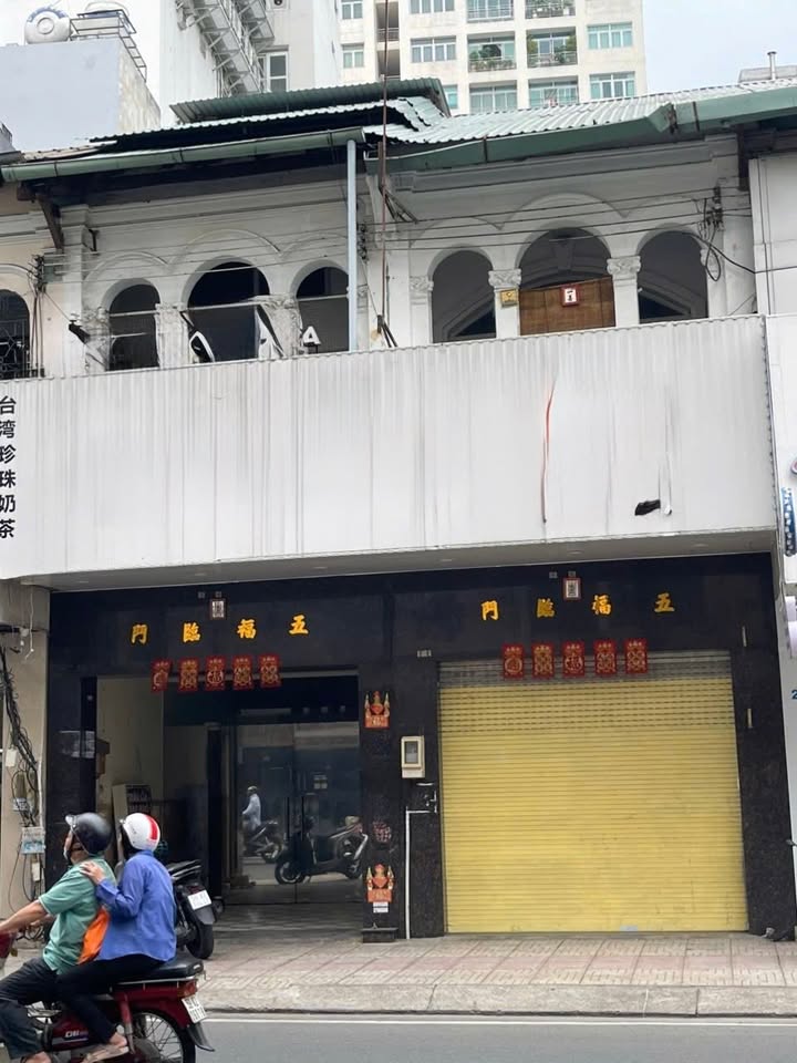 Nhà phố Trần Hưng Đạo Q5 80m² - Mặt tiền kinh doanh đắc địa!