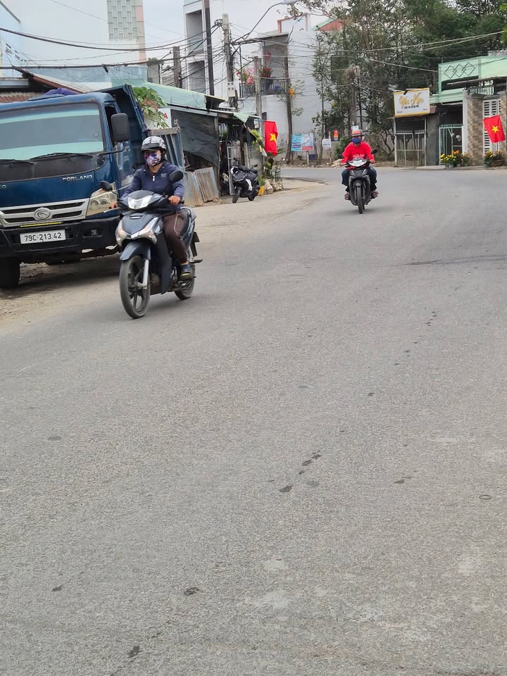 Cho thuê mặt bằng Diên Khánh 195m² - Container vào tận nơi, kinh doanh ngay!