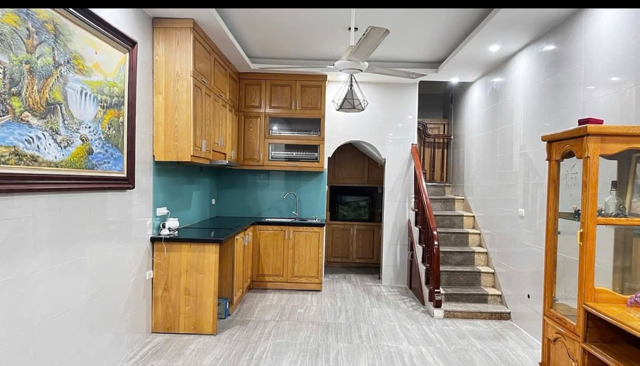 Cho thuê nhà 4 tầng Phố Thanh Đàm, Hoàng Mai - 168m² Sẵn Ở