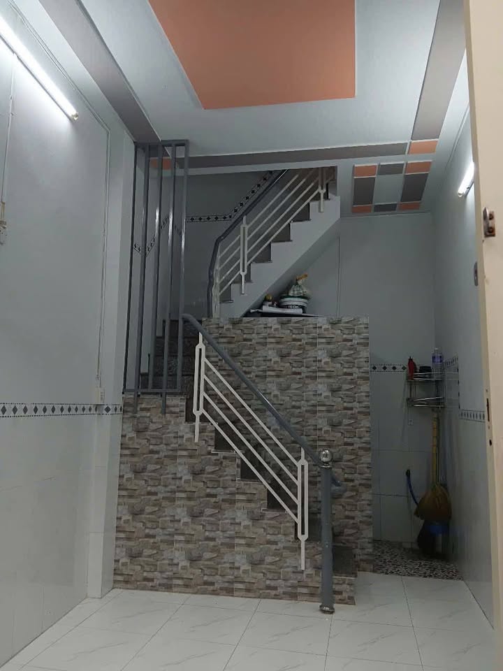 Bán Nhà 1 Mê Hẻm Tháp Đôi, Quy Nhơn - 32m² Giá 680 Triệu