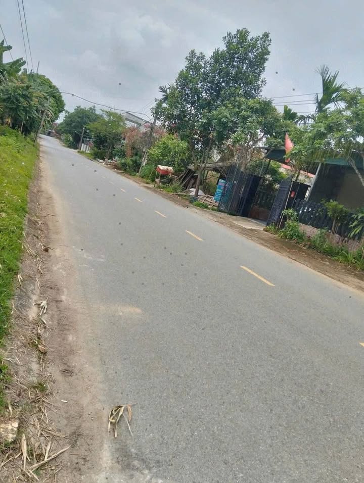 Đất nền Yên Bái 135m² - Sổ đỏ sẵn, giá 990 triệu - Lô đẹp kinh doanh