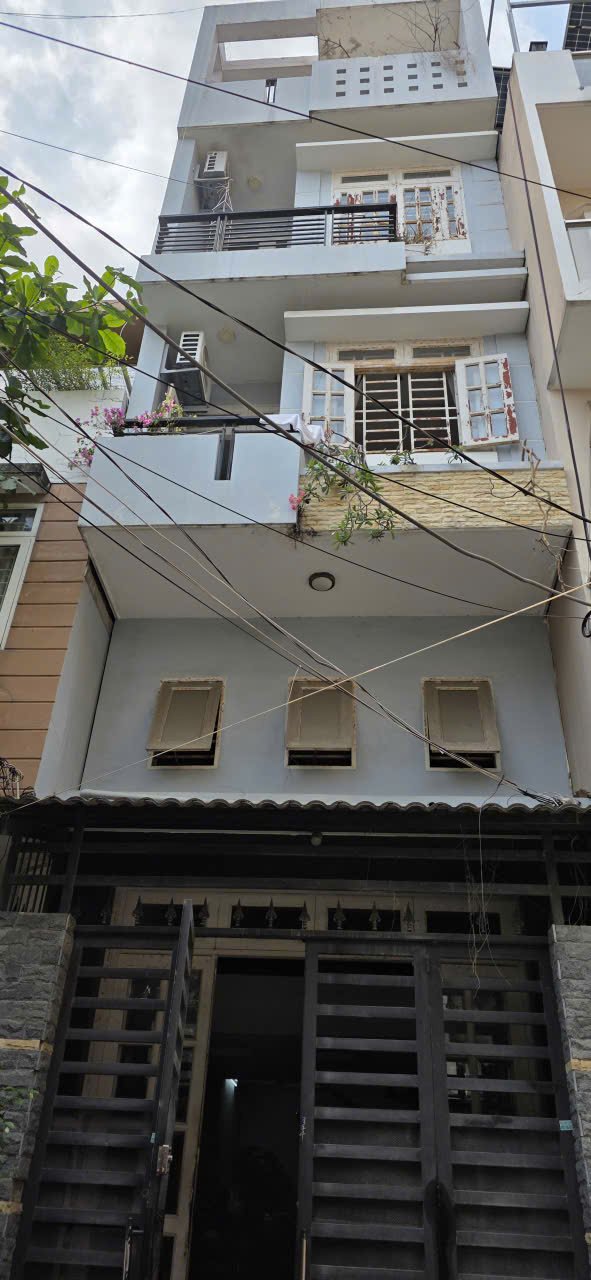 Bán nhà Dương Bá Trạc Q8 68m² 11 tỷ - Ô tô vào tận nhà!