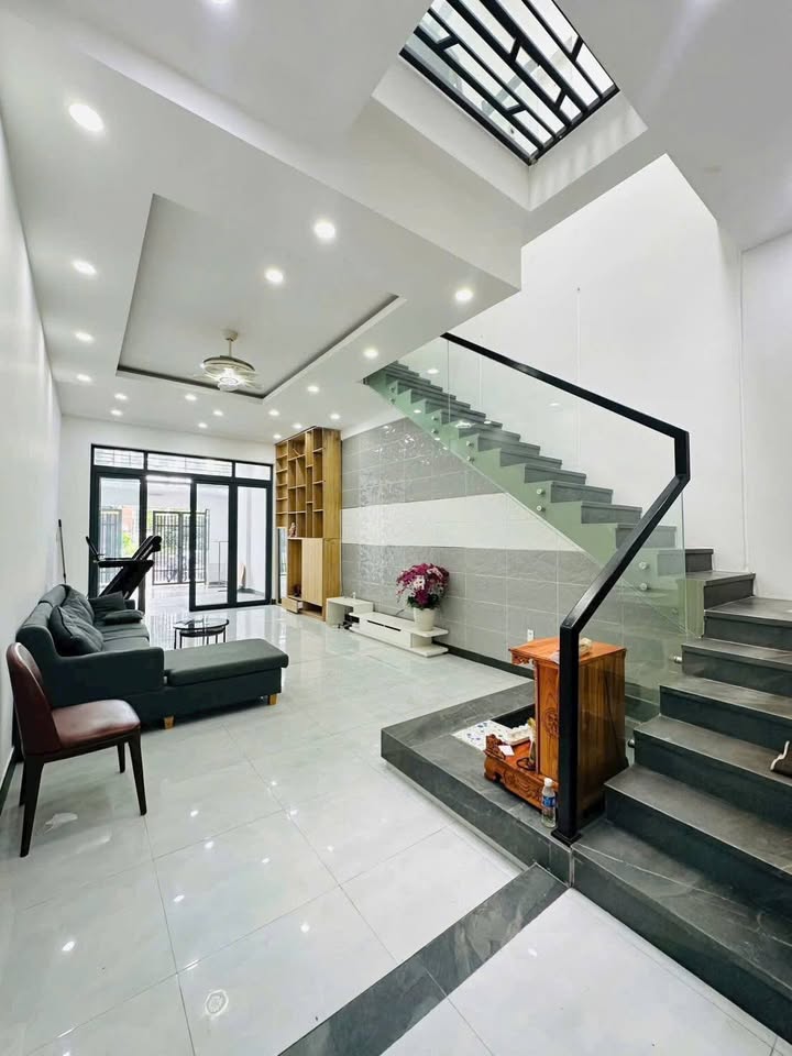 Thuê Nhà KDC Ngân Thuận Cần Thơ 94m² Giá 8 Triệu - Sẵn Sàng Ở Ngay!