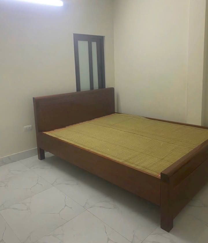 Cho thuê phòng trọ Hoàng Quốc Việt 18m² giá 1.5 triệu - Vị trí đẹp!