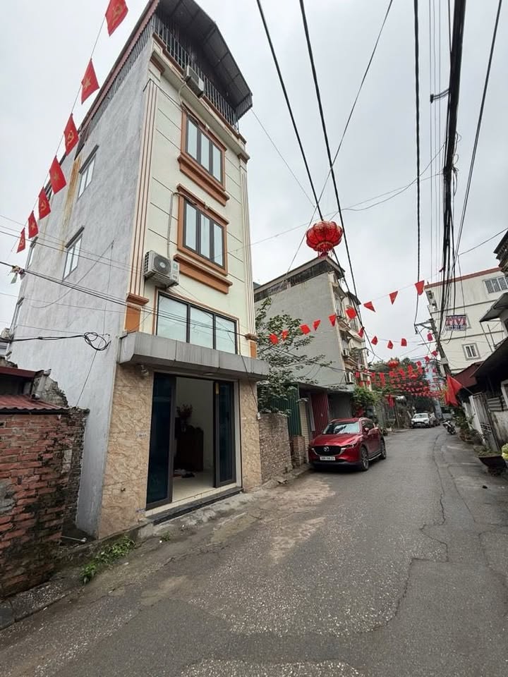 Nhà 47m² Thạch Bàn, Long Biên - 5 Tầng, 2 Ô tô tránh, Sổ đỏ chính chủ