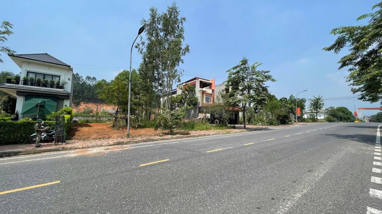 Đất 100m² Hai Mặt Tiền Gần Hồ Đại Lải - Đầu Tư Sinh Lời