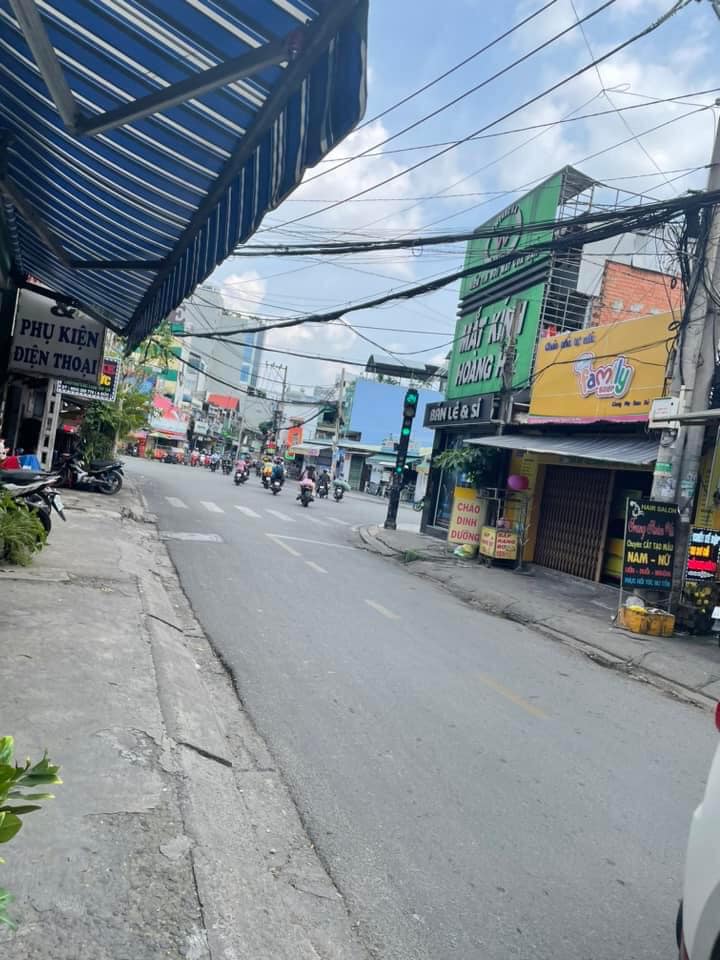 Nhà Mặt Tiền Kinh Doanh Quận 6 - 192m² - Sát Đầm Sen - Giá 11 Tỷ