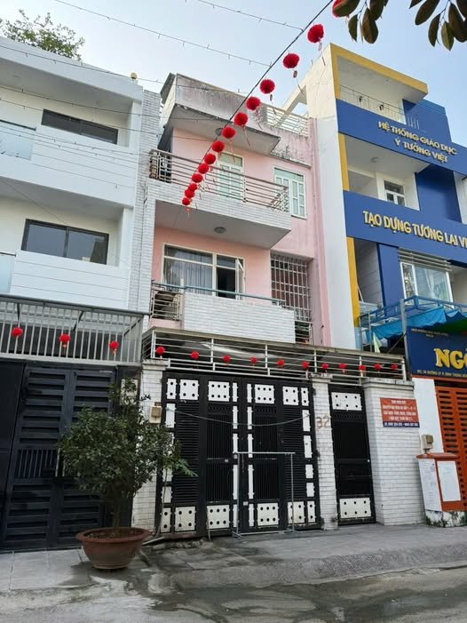 Nhà phố Thủ Đức 108m² giá 16 tỷ - Đầu tư sinh lời ngay!