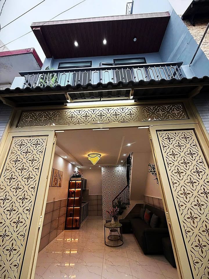 Nhà 30m² Phường 8 Quận 8, Giá 4.13 Tỷ - Sổ Hồng Riêng