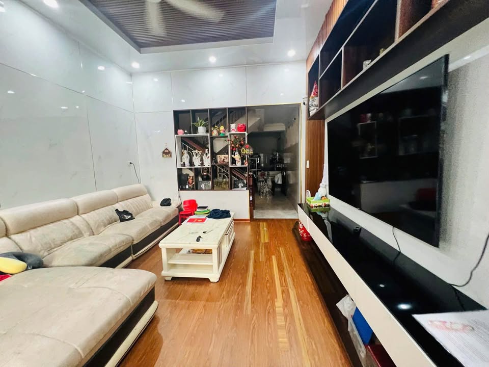 Nhà phố Ngô Gia Tự 63m² giá 6.9 tỷ - Mặt tiền kinh doanh đắc địa!