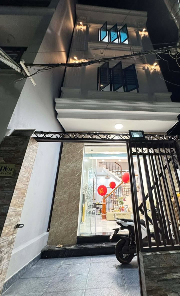 Bán nhà Hồng Bàng 42m² 3.1 tỷ - Chính chủ căn góc đẹp!